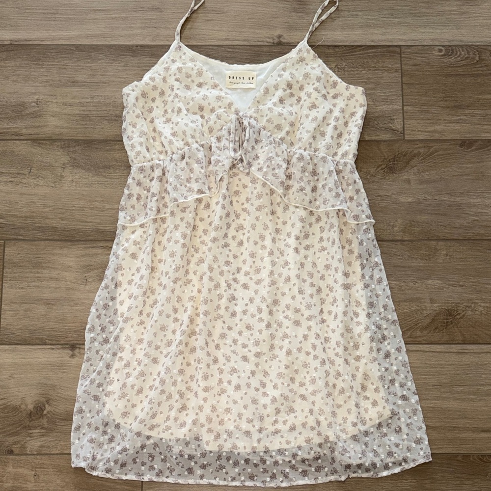 Dress Up Floral Spaghetti Strap Dress cream and beige size medium bohemian